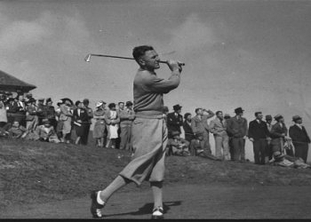 Charl Schwartzel WITB: Simple breakdown of the clubs and equipment in his setup.
