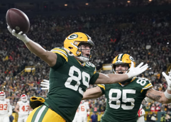 Zack Moss or Isiah Pacheco: Who Will Get More Points This Weekend?