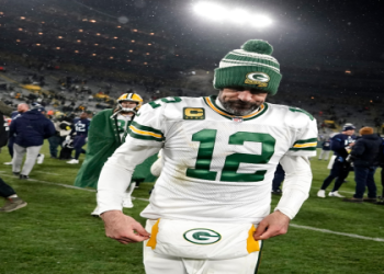 Aaron Rodgers Rookie Card Prices: Up or Down? (Market Trends)