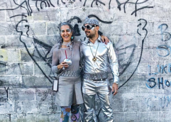 Lee Buss Adoption: What It Is and How It Works (Simple Guide)