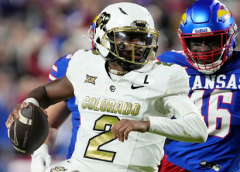 Curious about the Chris Jones 40 yard dash time? We break down his performance compared to other defensive tackles.