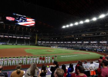 How big is the Minute Maid Stadium capacity? Get the full attendance information here.