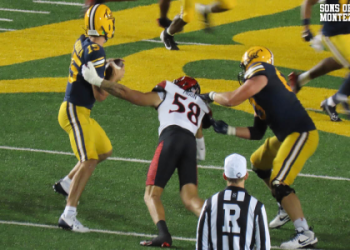 Whats the latest Wyoming football prediction for the matchup? Here is what the analysts are saying now.