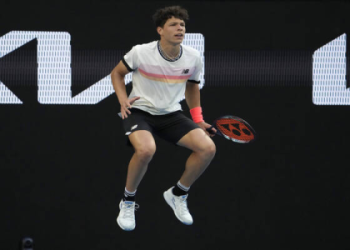 Making a Tommy Paul vs Ben Shelton prediction? Consider their recent form and head-to-head.