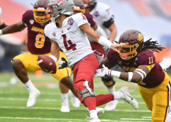 Whos starting on the Texas QB depth chart? Find out the latest news on the Longhorns primary signal-caller.